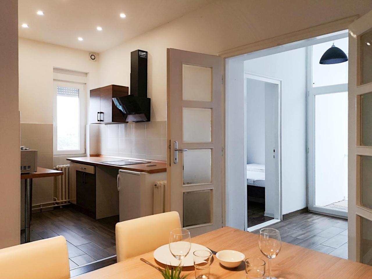 Filinhome Stefanovica Suite 9 Novi Sad Buitenkant foto