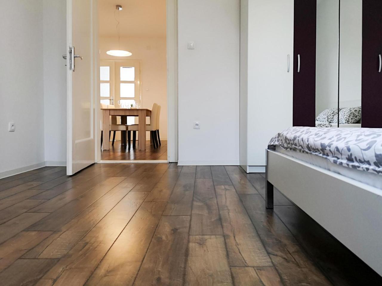 Filinhome Stefanovica Suite 9 Novi Sad Buitenkant foto